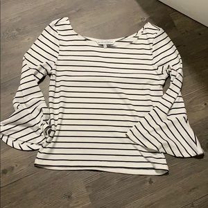 Stripped flared sleeve shirt